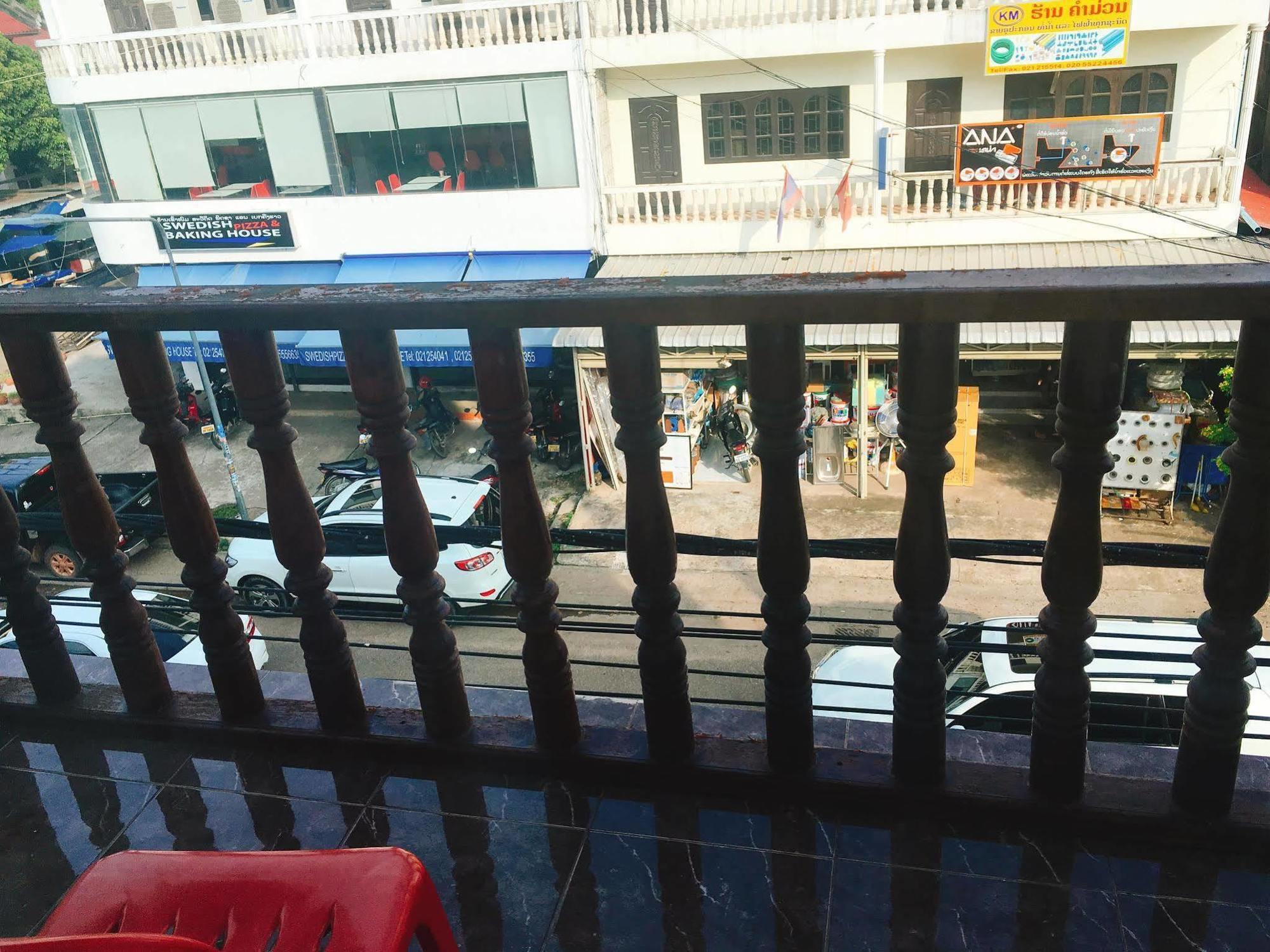 Bayern Guesthouse Ban Nongdouang Exterior foto